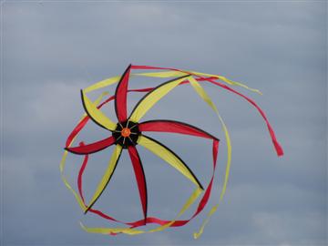 Spinner,,Mirai: Red, Yellow
